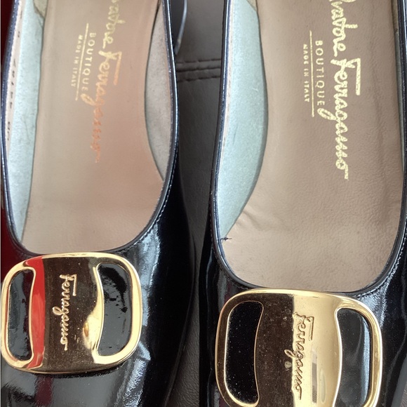 Salvatore Ferragamo Black Leather Women's Shoes - Picture 2 of 7